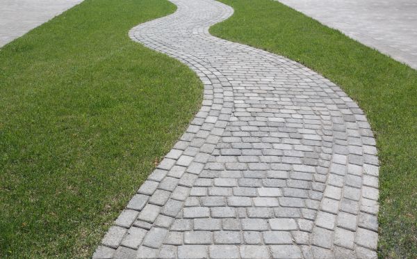 Cost of Walkway Paving in Lafayette